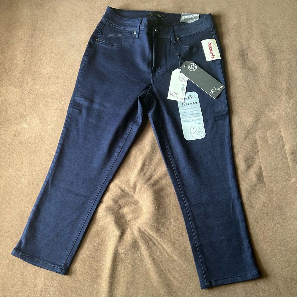 1822 Denim Women’s Dark Blue Straight Jeans
